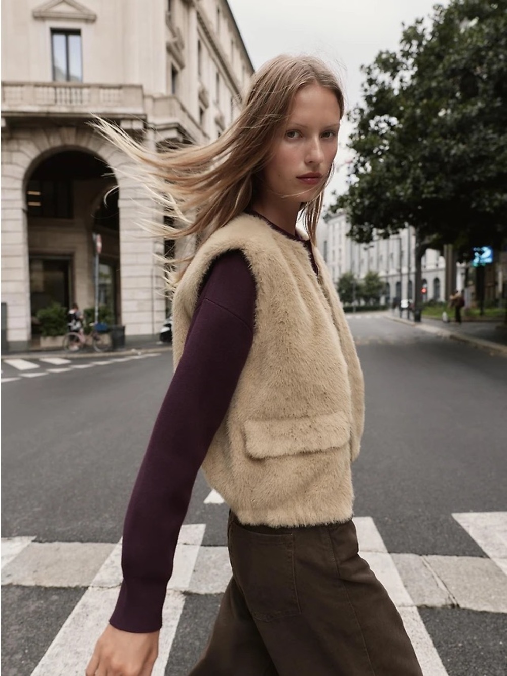 Zara Faux Fur Zip Vest | Soft Beige | Camel Sand- Size Medium- NWT